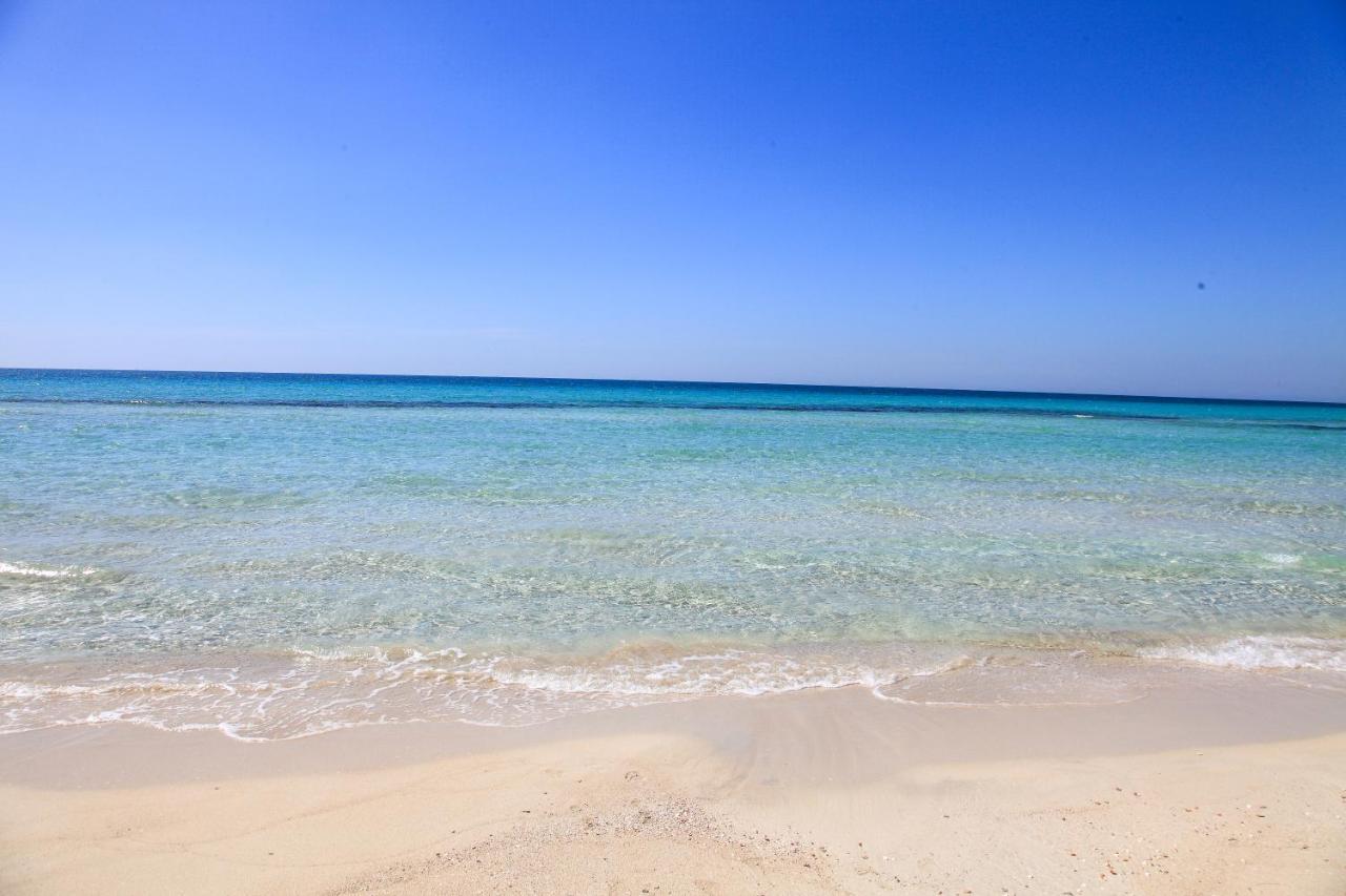 Hotel Beach Salento Marina Di Pescoluse Eksteriør bilde